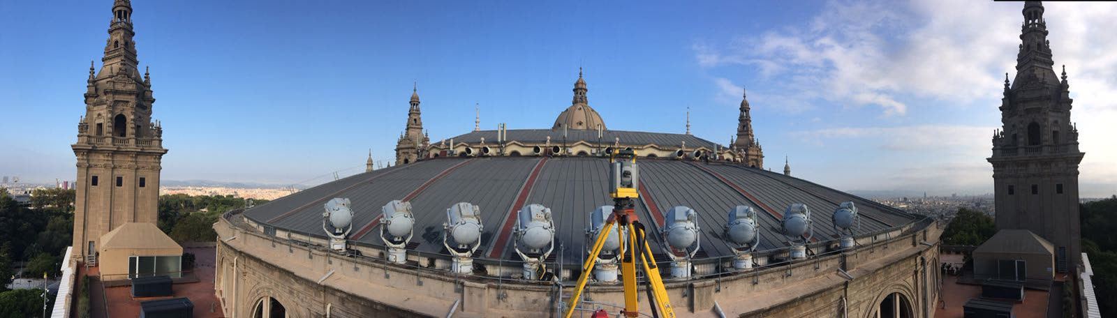 Control dimensional dels projectors del Palau Nacional de Montjuïc